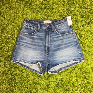 Abercrombie and Fitch ultra high rise mom short curve love